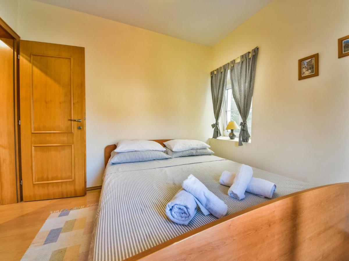 Holiday Home Mali Dvori By Interhome Diklo Luaran gambar